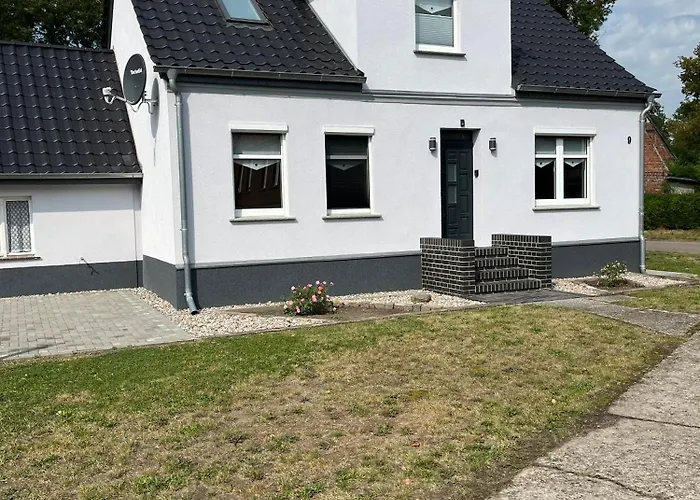 Landhaus-ferienwohnung Am Fluss شقة Plattenburg